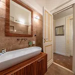 House A Due Passi Dal Mare Apartment