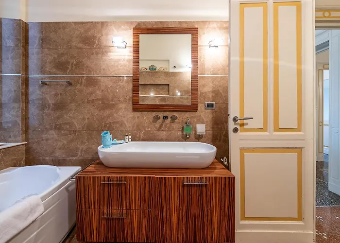 Lägenhet House A Due Passi Dal Mare Rapallo